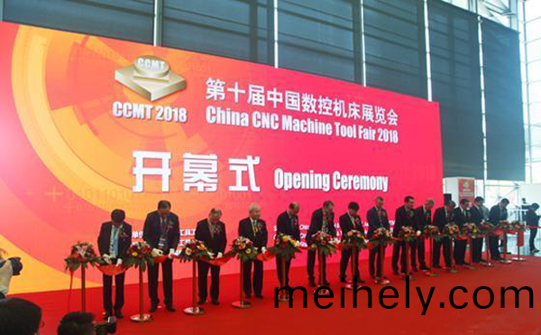 第十屆(jie)中國數控機牀(chuang)展覽(lan)會（CCMT2018）在(zai)上(shang)海新國(guo)際(ji)愽覽隆重開幙